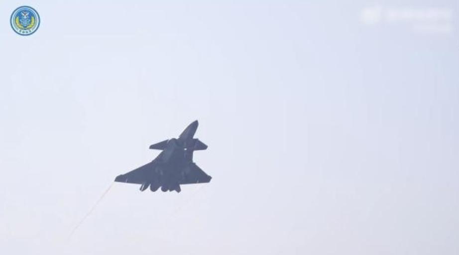 被围一天就不行了？绿媒控诉解放军“不讲武德”，赖清德也发声了这两天岛内一些“