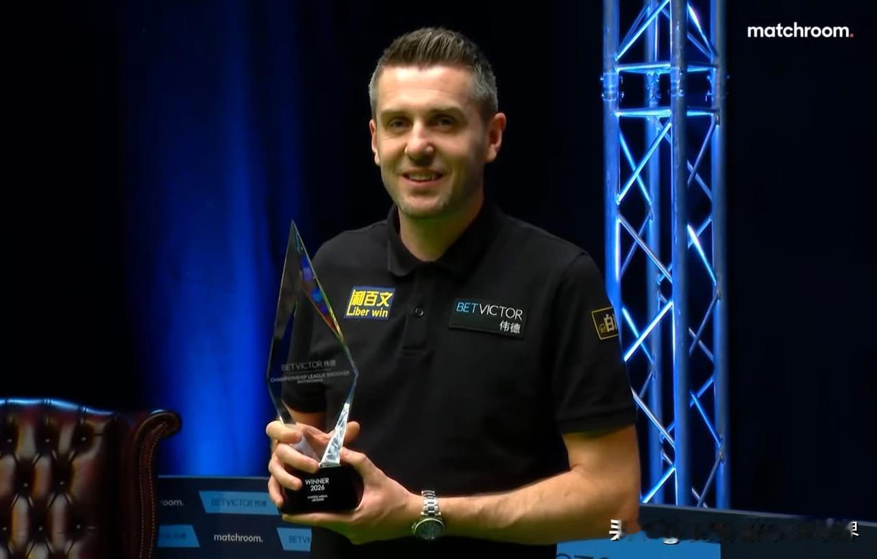 塞尔比成为本赛季至今为止唯一一位夺得三项职业赛冠军的球手！🏆冠中冠🏆