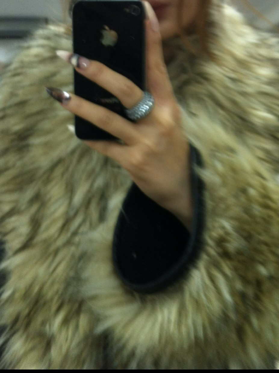 260325imnotningningIG宁艺卓🎧PaleFlesh