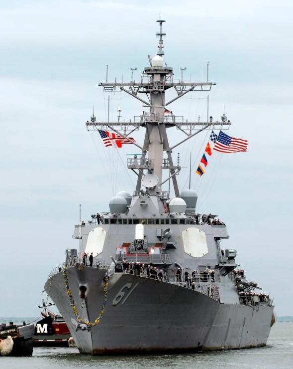 中国到底会不会登船检查美国运往台湾的军火，美国心里押的注是中国不会动手。一旦