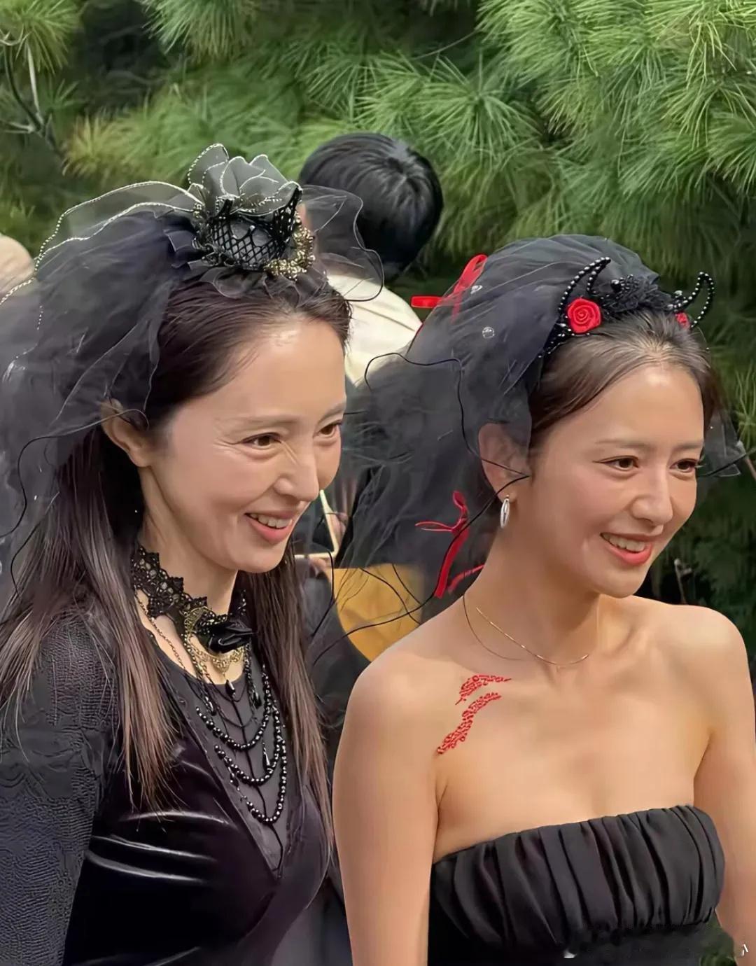 事实证明！电视里看起来漂亮的女明星，其实跟普通人没啥区别。