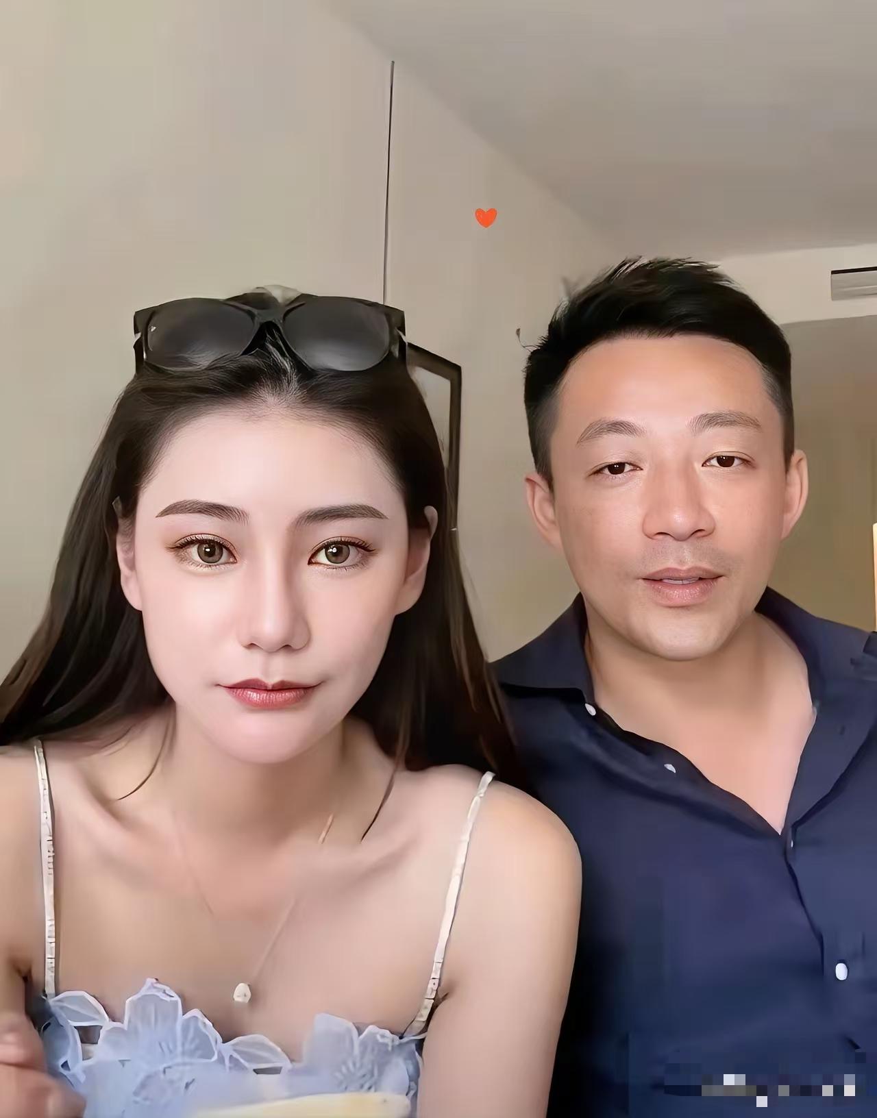 做企业的人怎么这么傻，生意在大陆，赚点钱供弯弯人消费，坐飞机如坐地铁，不考虑自己