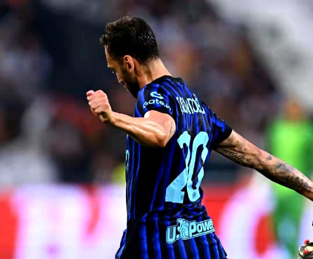 国际米兰的迪乌夫和泽林斯基最近在队里的日子差得有点多。俱乐部花了大力气弄