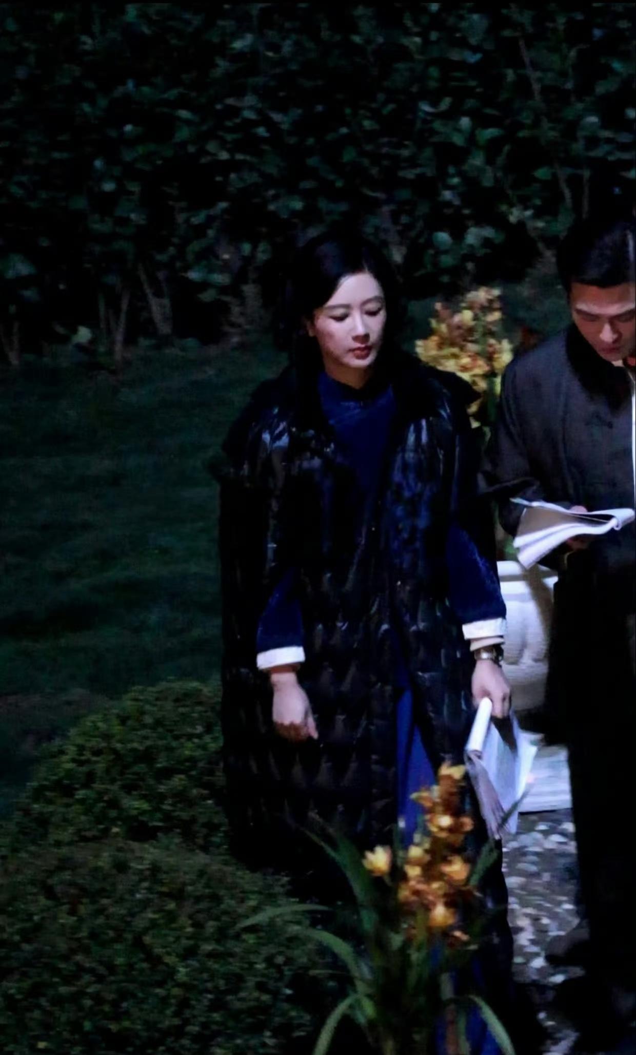 杨紫欧豪民国同框，这糖我先嗑为敬！刷到《玉兰花开君再来》的路透，我手