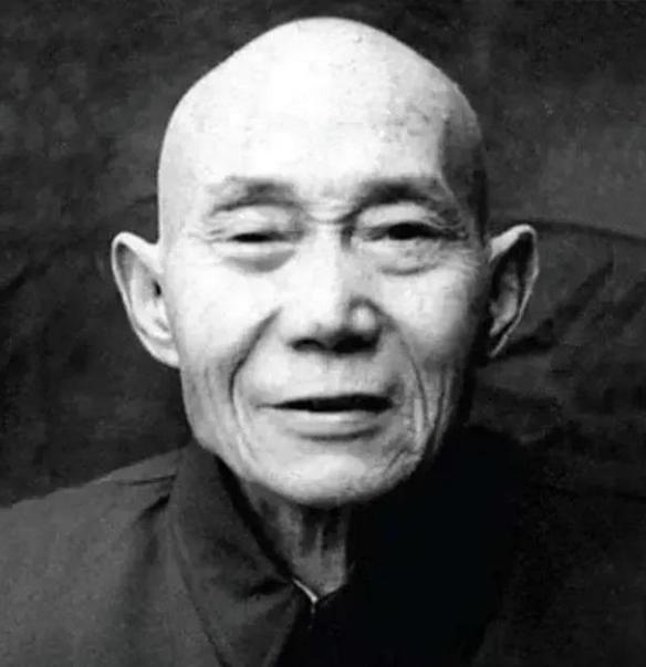 1940年，吴凤翔准备刺杀日军少将，但到门口时却发现屋内有好几名日军，他没把握，
