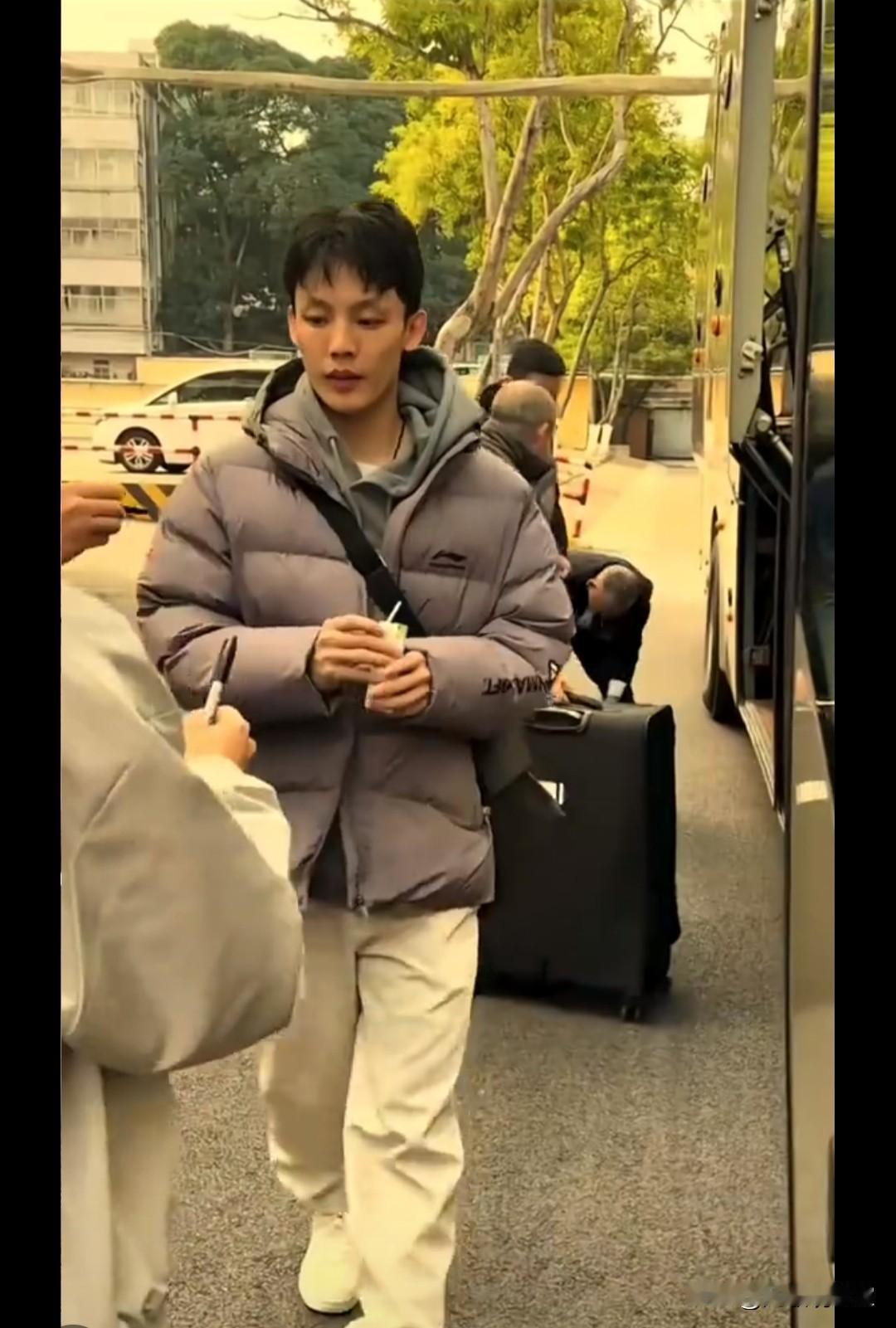 广东此番客战山西应该凶多吉少了，从广东队出发山西太原的球员阵容来看，徐杰和胡明轩