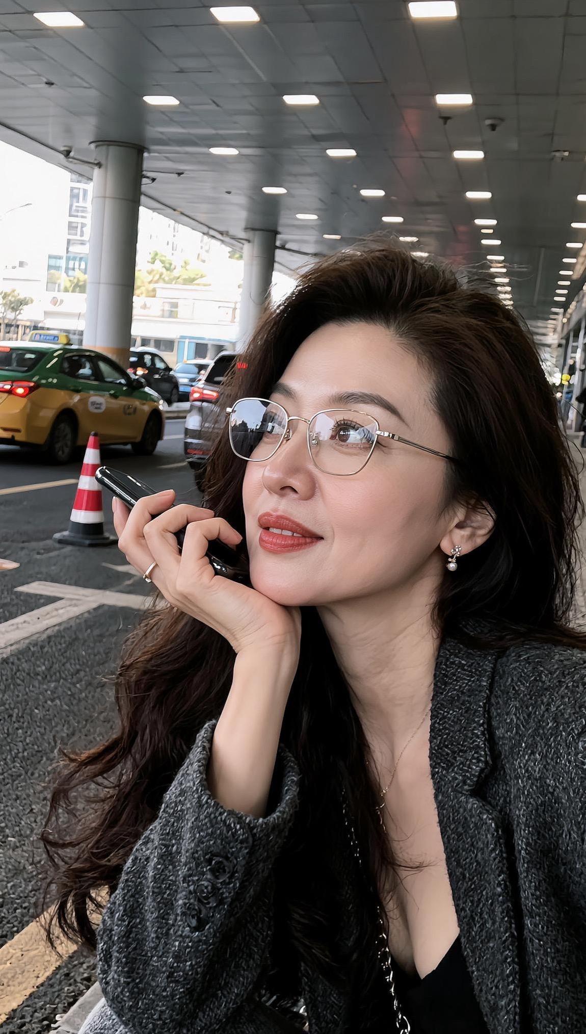 山林从不向四季起誓，枯荣随缘。