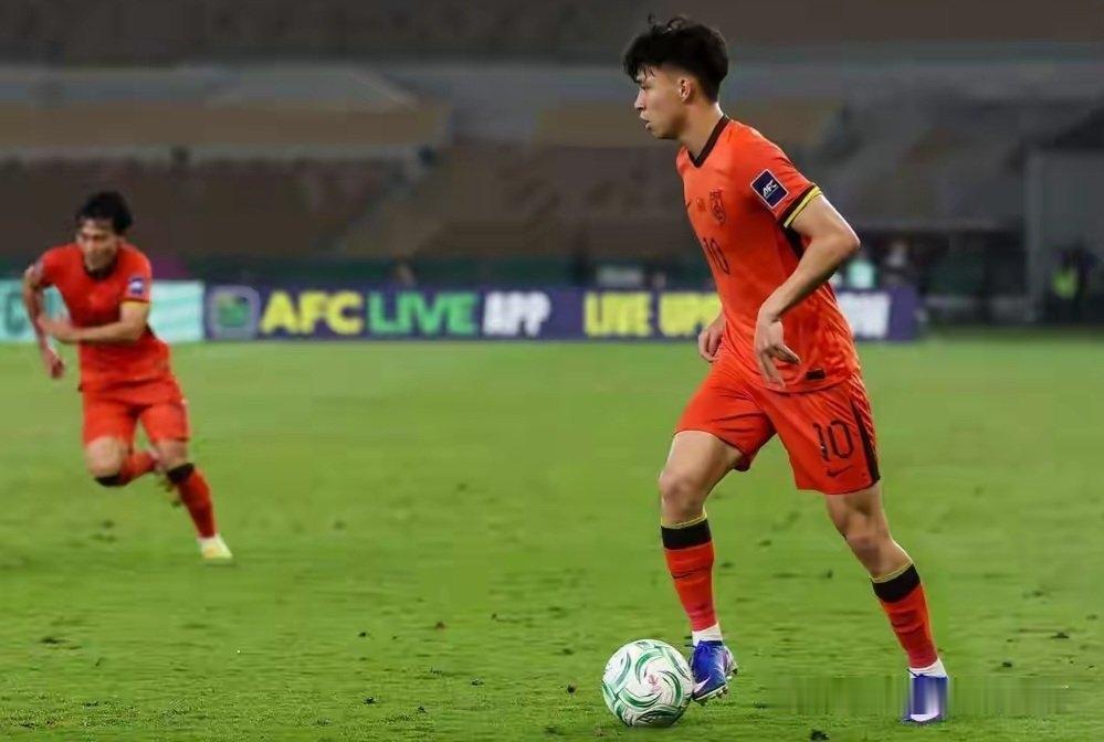 U23亚洲杯结束了，这两天网上对王钰栋的批评却不绝于耳，可以说，半年多前他多么被