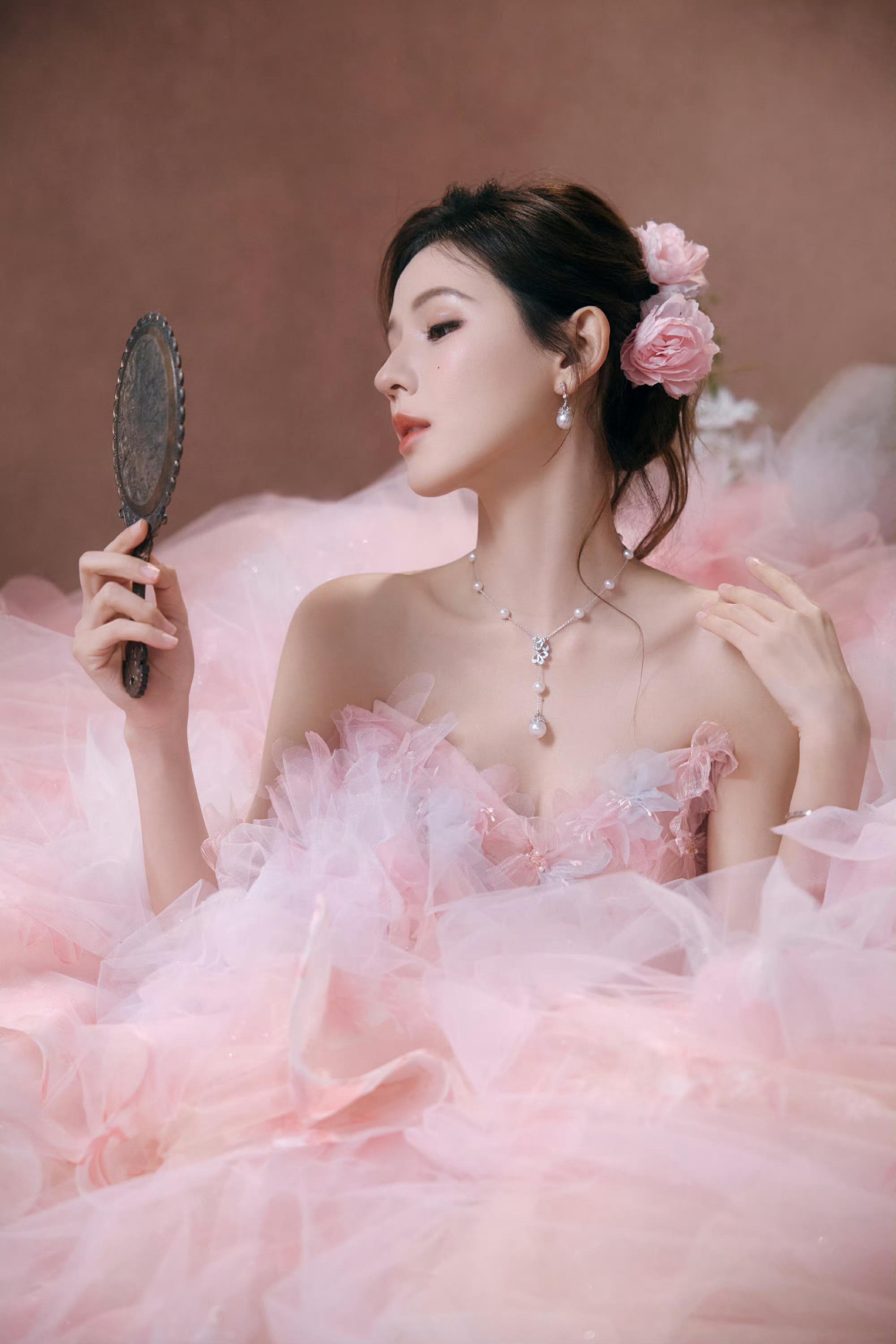 张予曦我宝儿这套花仙子妆造绝了！！近半年最爱～