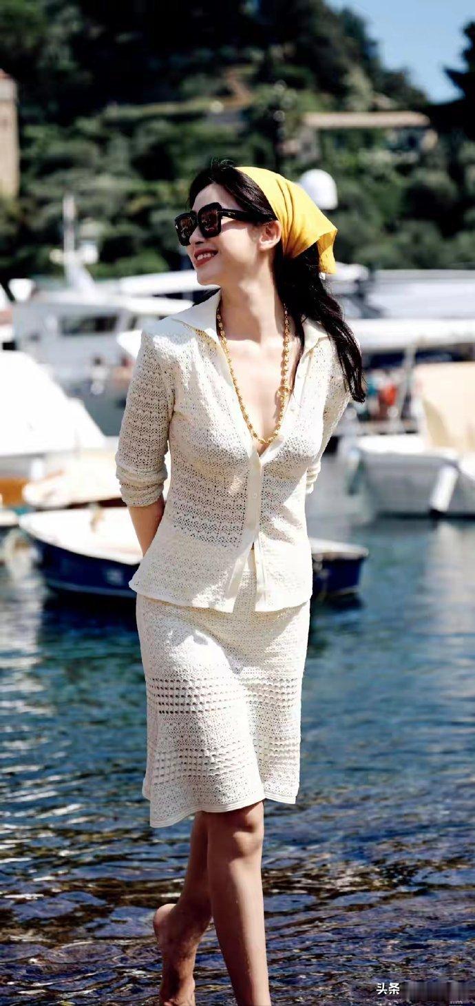 朱珠这三张照片，也是可以封神的存在