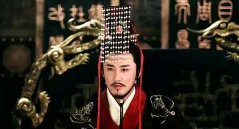 公元前90年，李广利投降匈奴，汉武帝暴跳如雷说:“七万大军就这样毁在李广利一人的