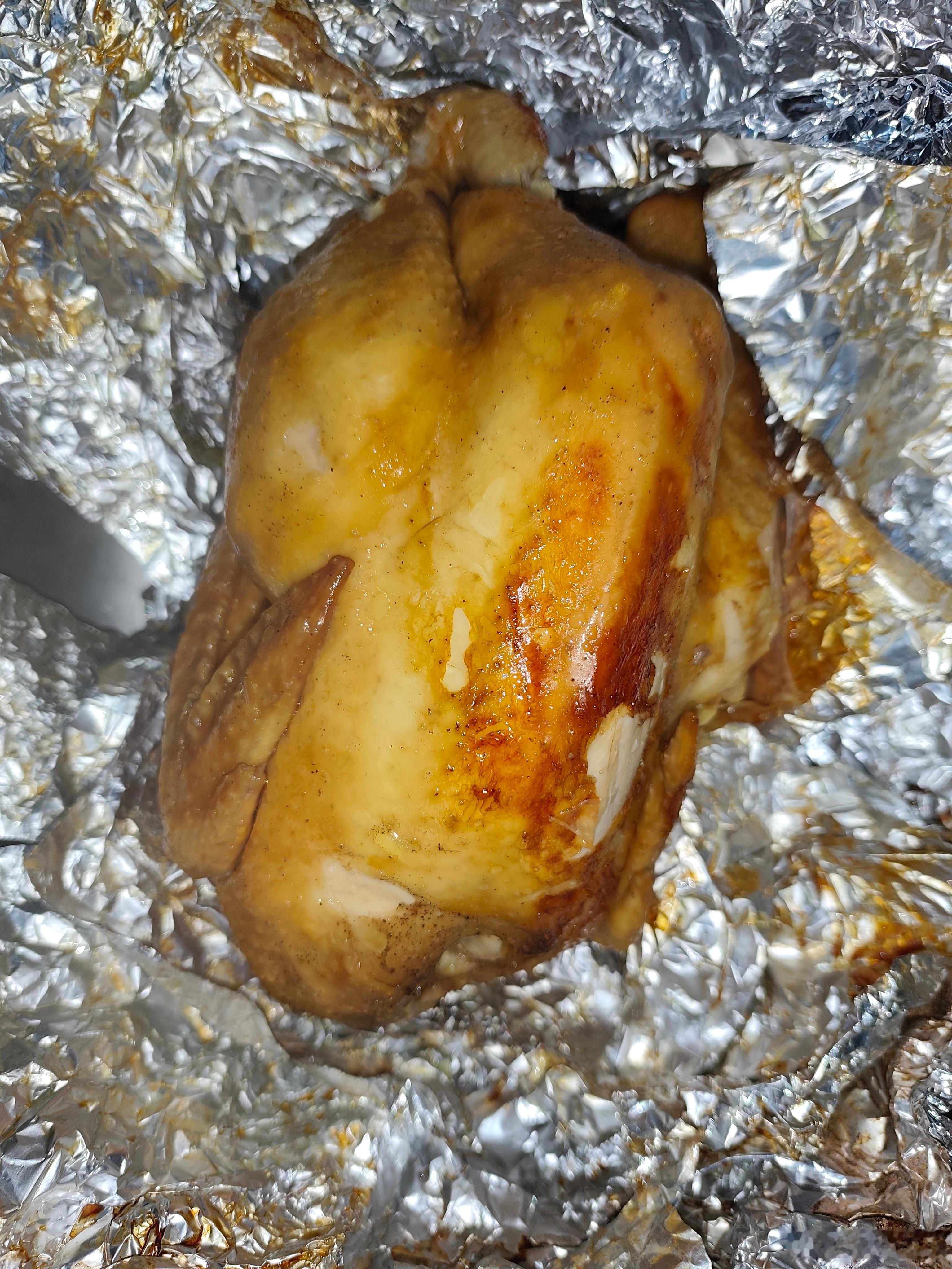 十几天前开始下定决心减肥，到现在轻了三斤。减肥的这段时间，不饿的时候想着我要认真