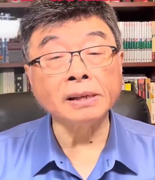 看了邱毅有关马英九基金会风波的发文，我觉得邱毅看得很准，操弄萧旭岑被辞职的幕后黑