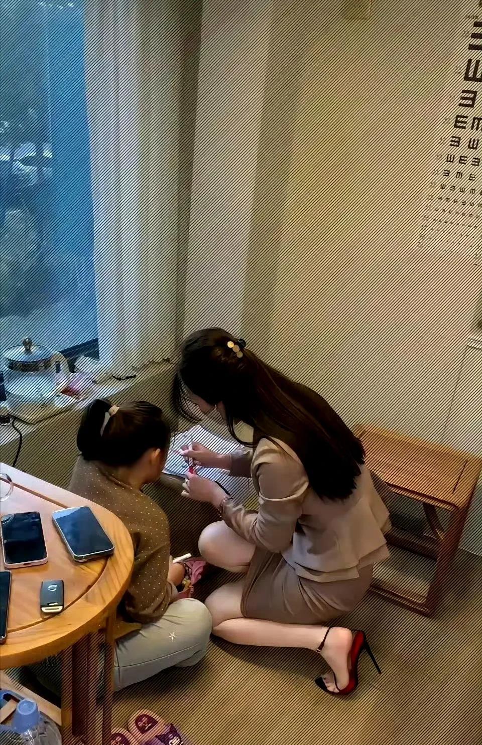 老公请的家庭教师，200块钱一节课，值吗？
