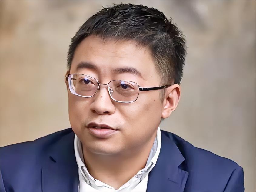 沈逸教授在一档讨论福建舰入列的节目中提出一个“脑洞大开”的建议：中美联手去把仁爱