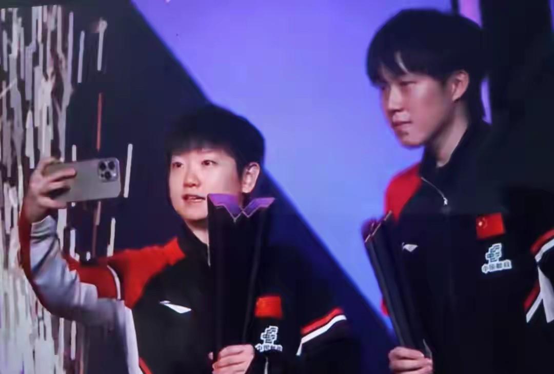 下下签，蒯曼/陈垣宇或与莎头组合争夺四强。#万能生活指南#女单的签位是不想