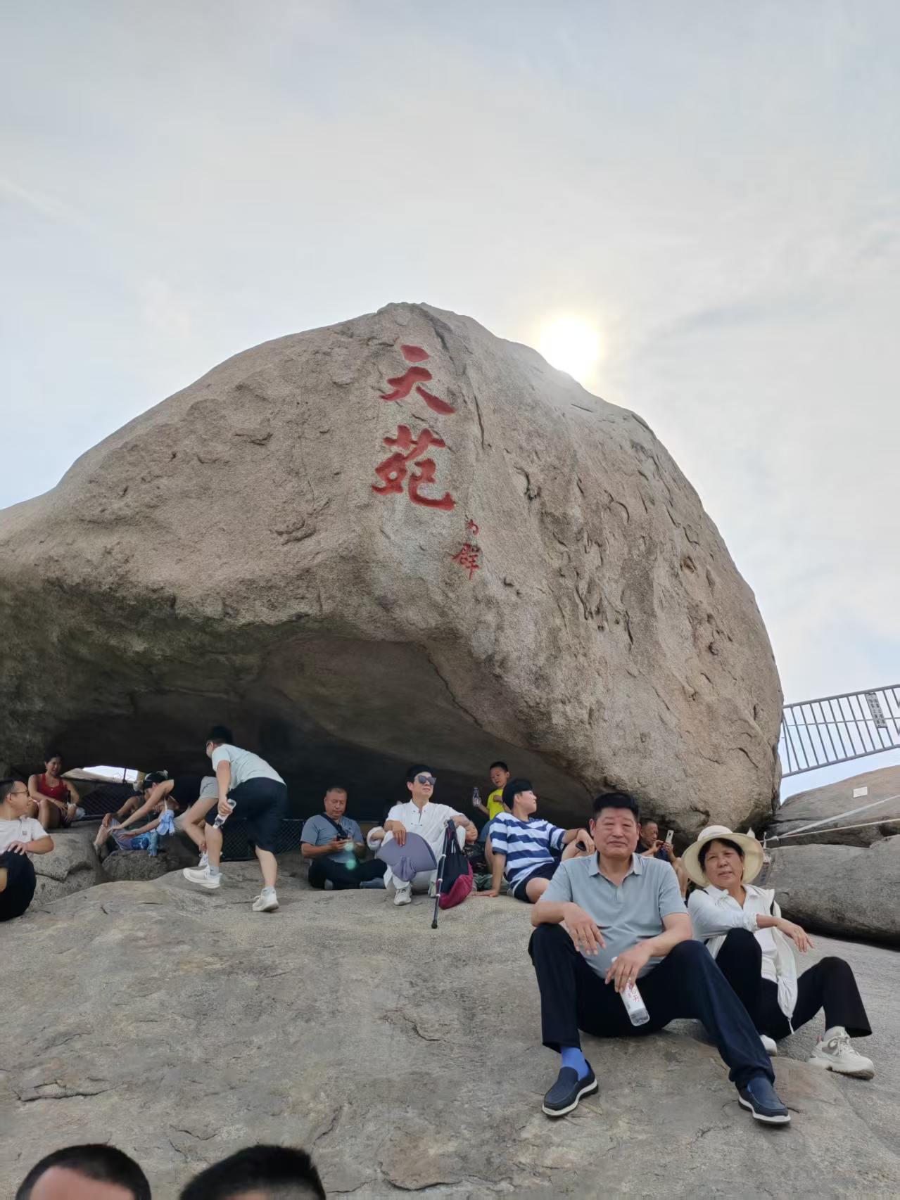 夏日生活打卡季夏日打卡崂山，真被这景色拿捏了！7月雨后，崂山的晴空通透至极，