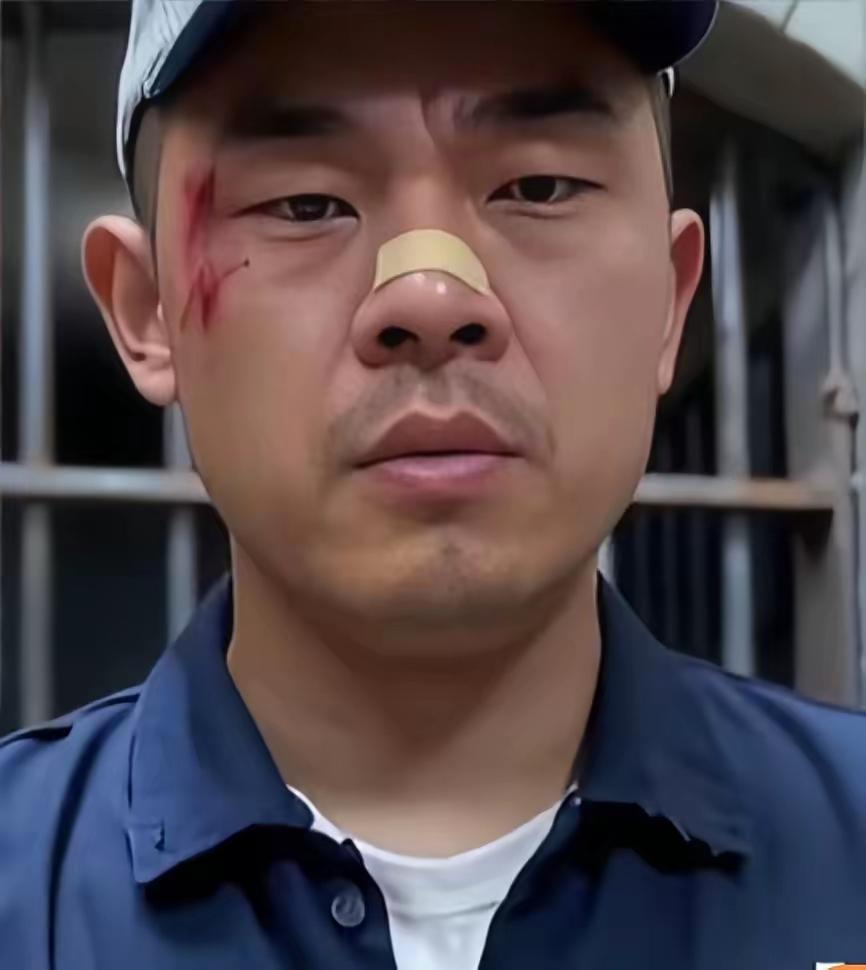 谁懂啊！刷到金毛在看守所被收拾的消息，我直接拍桌叫好！这几天全网都在盯着他的