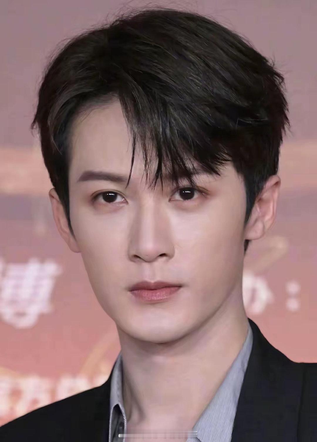 当下热门男明星怼脸生图一览～来浅评下​​​