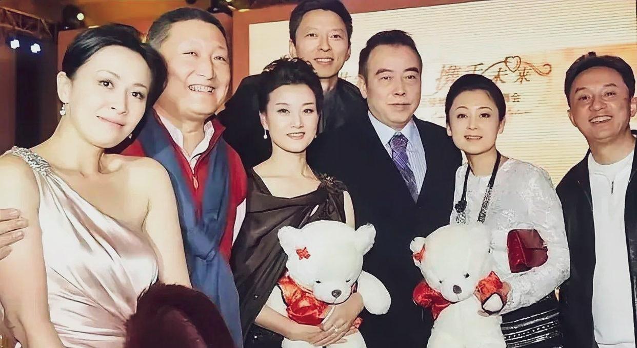 群星荟萃，我认出陈凯歌，陈红，宋祖英，你们能认出几个来？#陈凯歌##陈红#