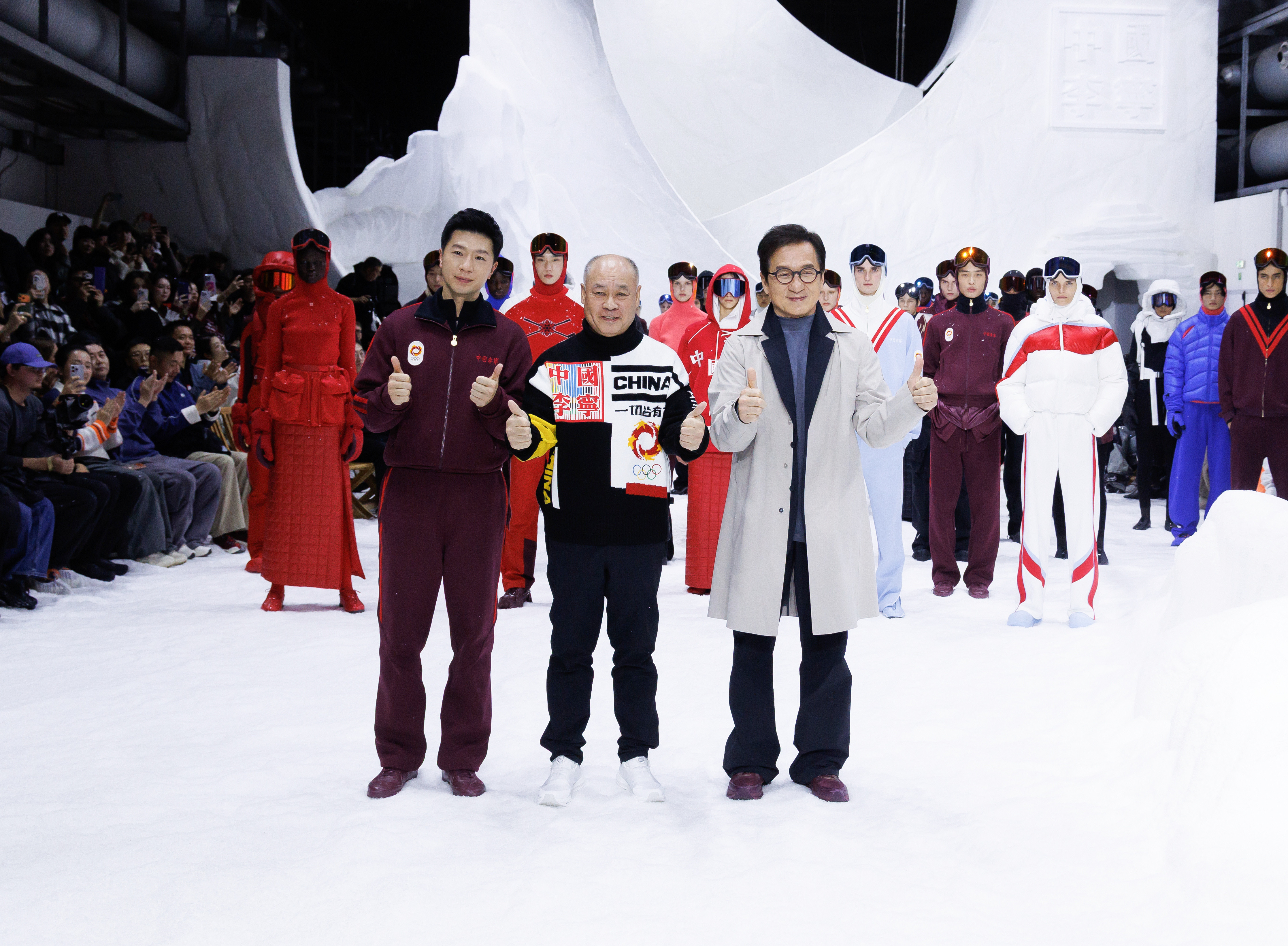 「THEATHLETEINALLOFUS」中国李宁2026秋冬米兰时装