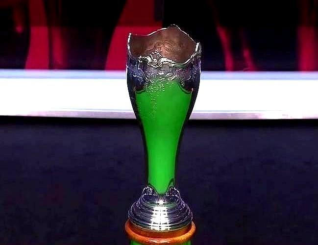 半夜刷手机看斯诺克，直接给我整清醒了！英锦赛咱们军团在英国太猛了——哦不对，别绕