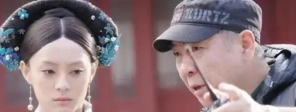 这个让北影当教材的镜头，其实是穿帮。导演当时已经喊了停，但陈建斌没松开手。他