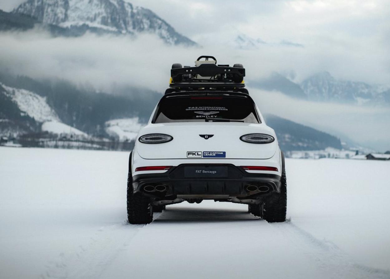 宾利添越X概念车发布，基于添越Speed车型打造，搭载4.0升双涡轮增压V8发动