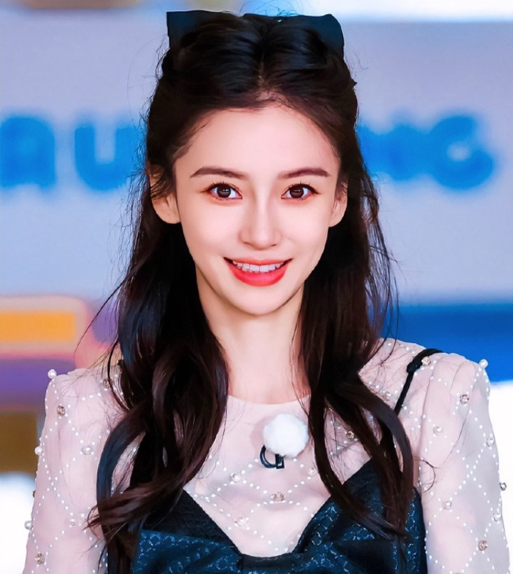Angelababy和黄晓明离婚，晓明哥愿意分财产不要孩子坚决离，肯定有原因！原