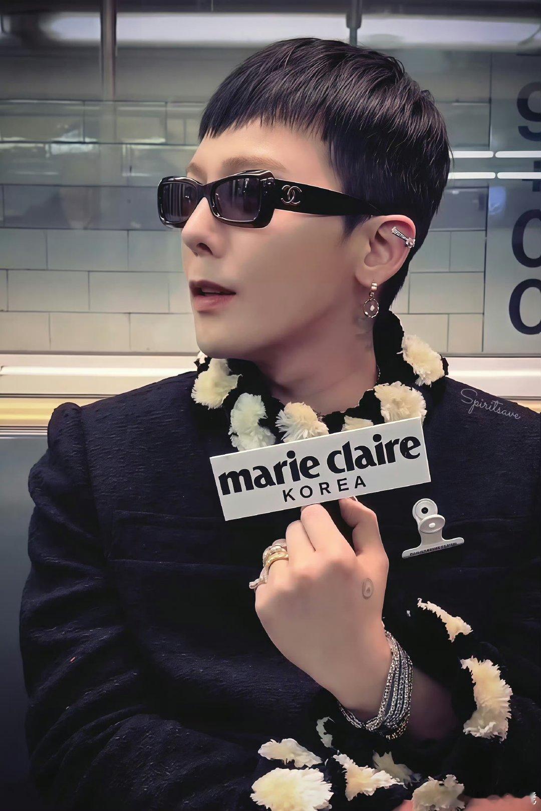 权志龙刀削下颌线十年如一日的颜值暴击！黑发顺毛+刀削下颌线，20出头的少年感扑