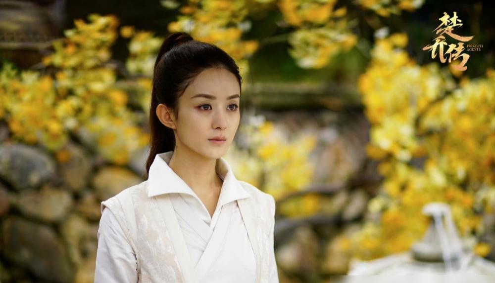 九年了，他们还是没把宇文玥从湖里捞起来。但更残酷的事实是，就算捞上来，也请不起