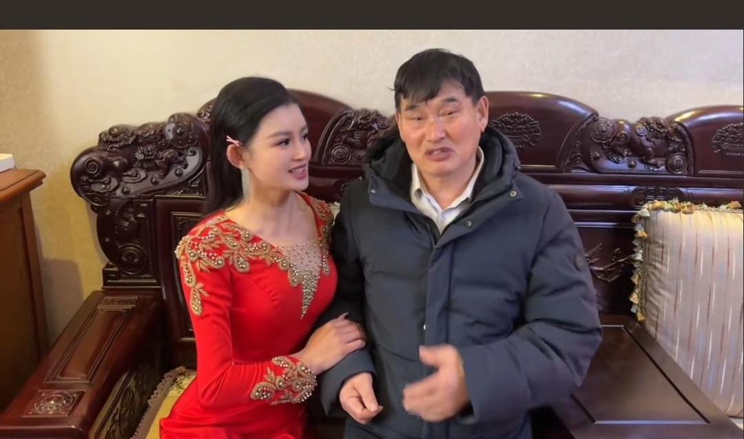 大衣哥红了十几年零绯闻，这回真不怕大衣嫂拿着擀面杖杀过来？最近刷到个视频，真