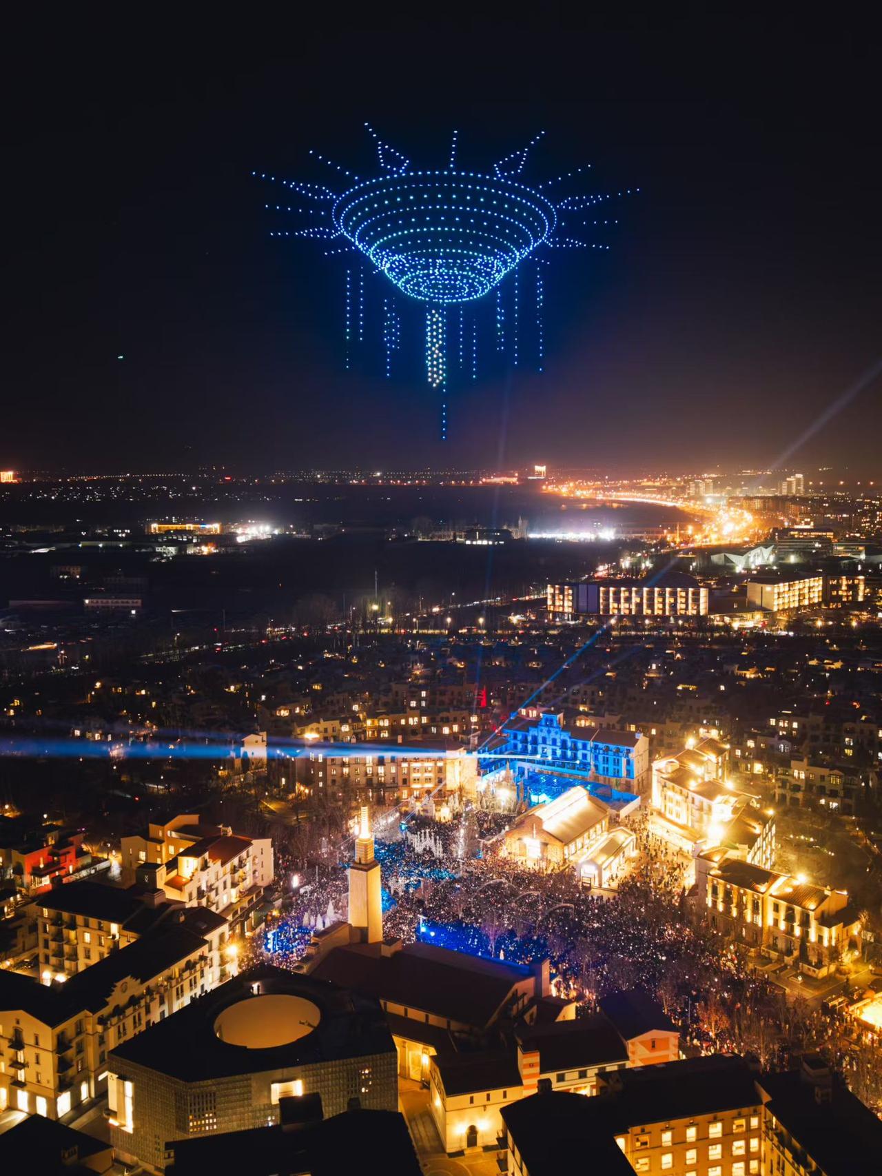 为什么我觉得三有周期思维很重要。1，情绪周期思维，在拥有2亿股民的A股市场，情