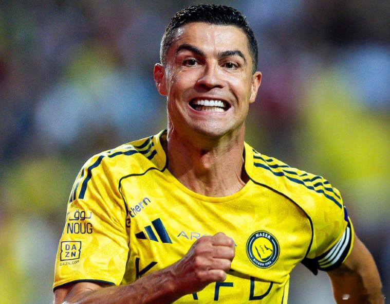 现在美元确实在贬值,原来梅威瑟单年度收入3亿美元的时候,相当于费德勒、老虎伍兹、