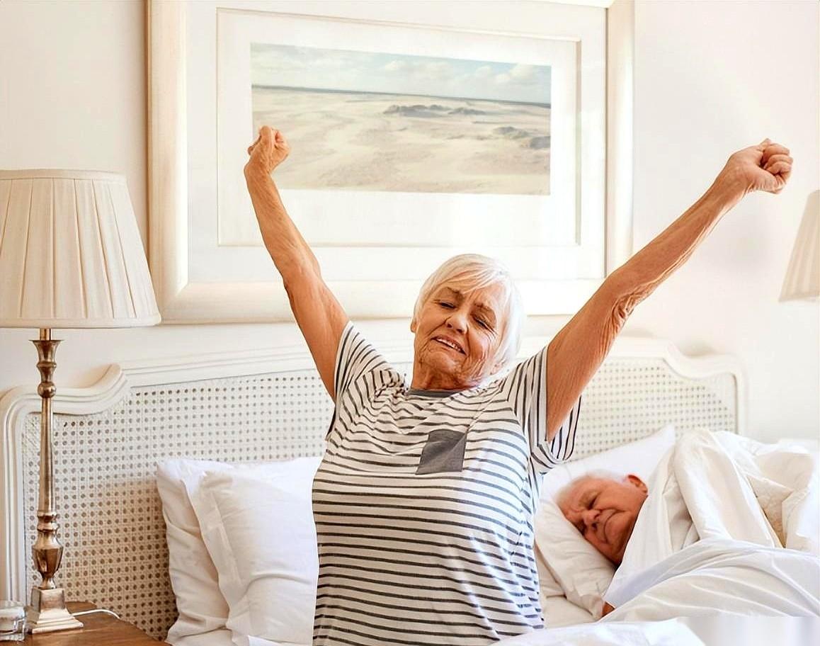 每天早上6点到10点，是心梗、中风开奖的时间。而我们最大胆的赌徒，就是那群5点