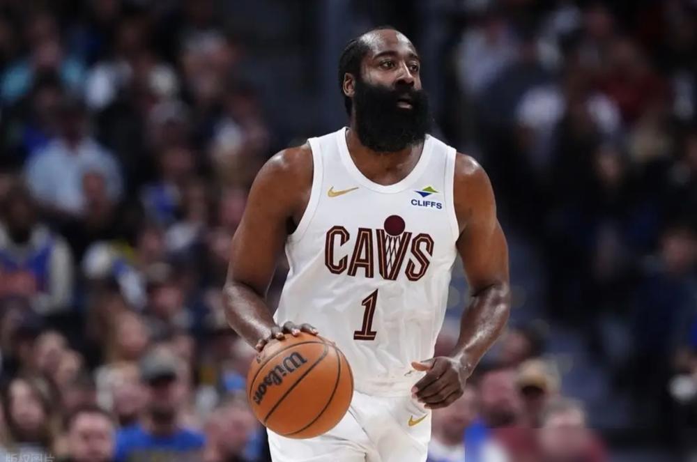 经纪人一年前就挑明：你在骑士没未来了。他本人也对记者摊牌：“我知道自己不在