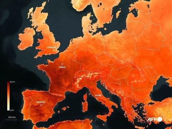 欧洲高温突破45℃！中国人实现空调自由，连养殖生猪都恒温纳凉极端热浪席卷欧