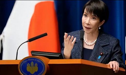 日本现在最慌的，其实不是航母下饺子，也不是火箭炮射程，而是中国哪天真的动手，把他