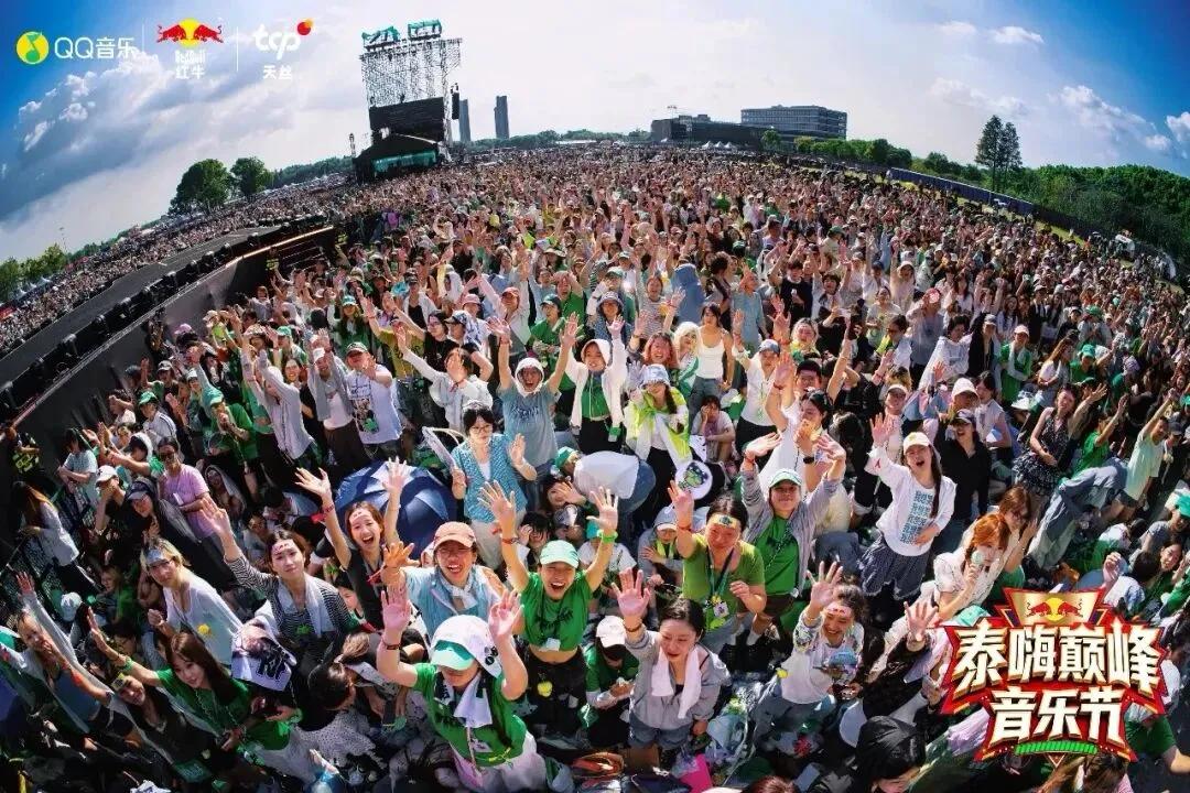 6.5万人涌向太湖边！长兴这次，把全国年轻人都整破防了这两天，长兴彻底火了。