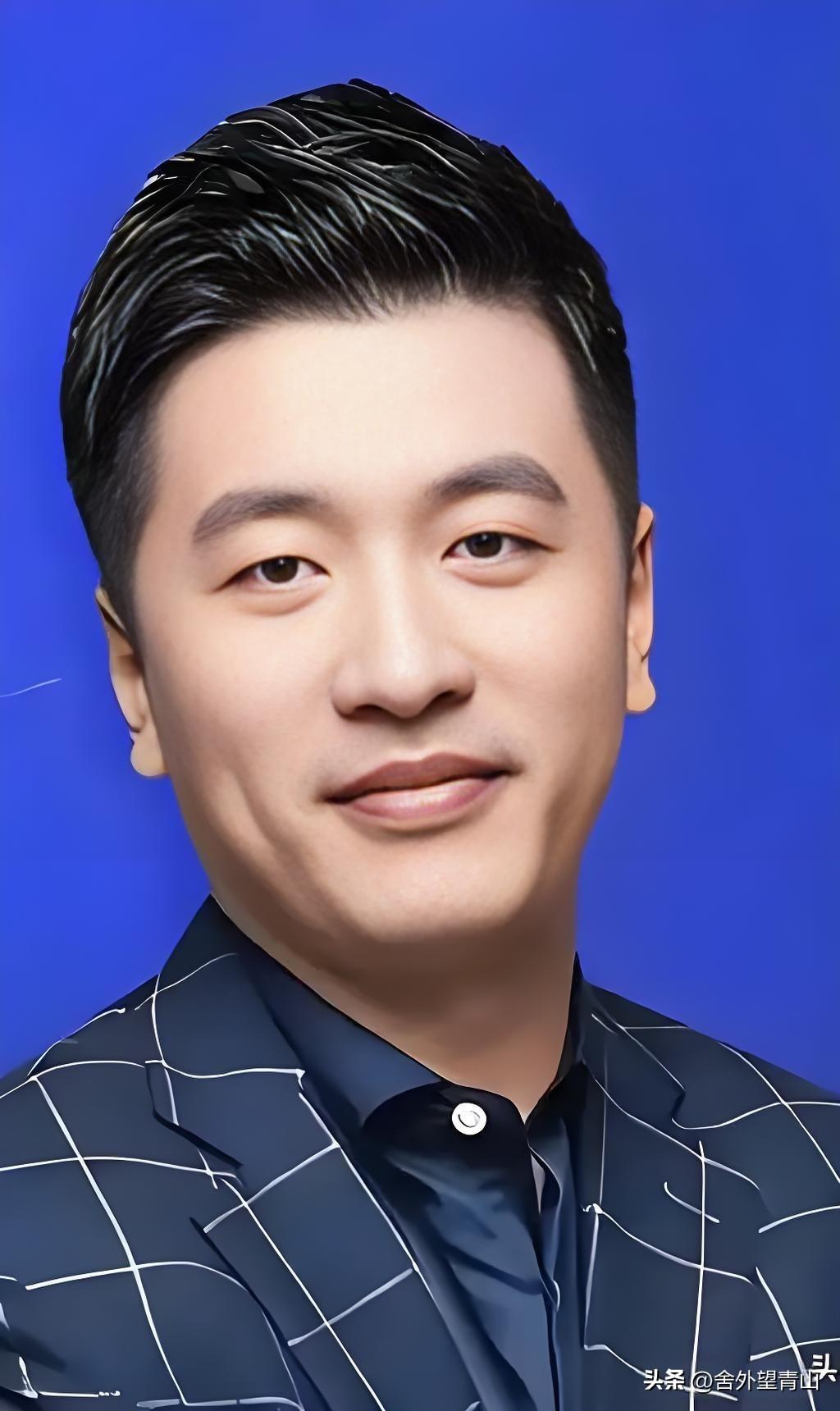 人的精气神根本藏不住网友当初对张雪峰的判断如今再看，每一句都戳中了要害，很多