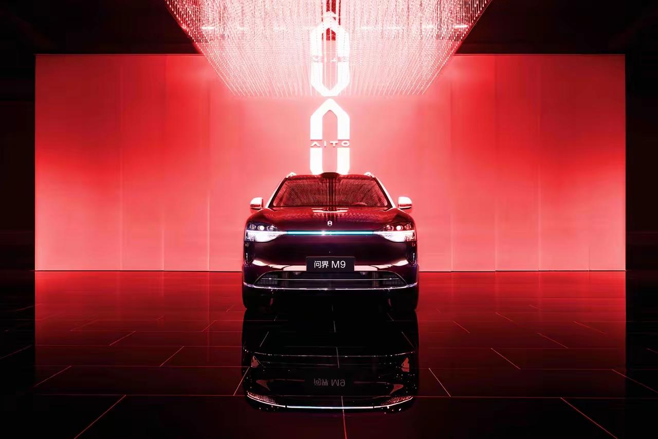 鸿蒙智行五界是怎样的布局，全网最透彻的分析来了。问界是核心的核心。向上的价格空间