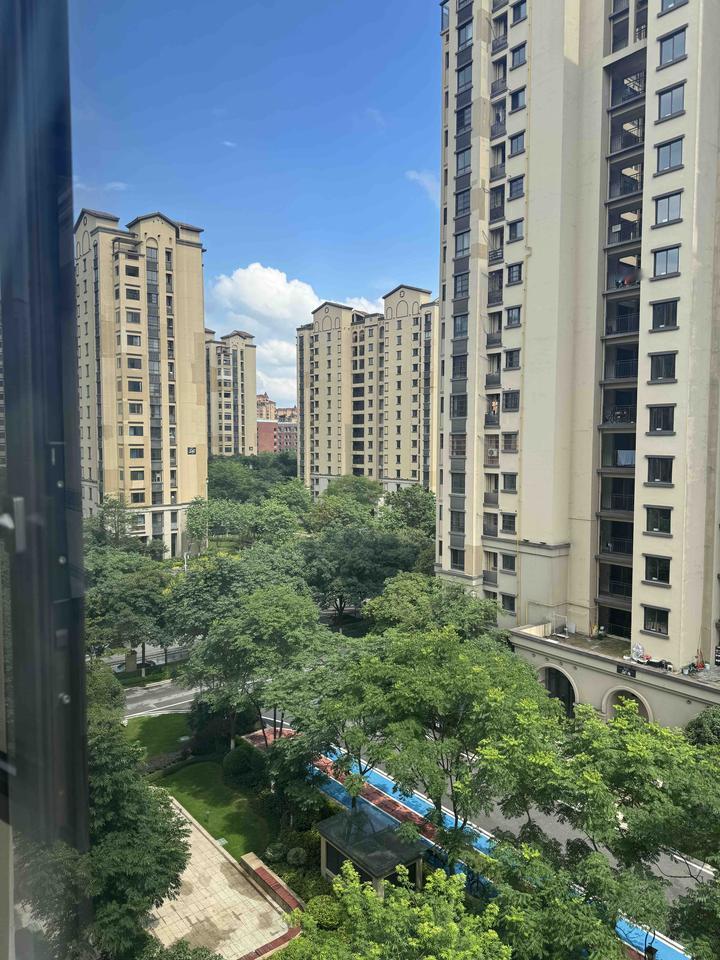 气晕了，这房子咱不卖了！郁闷透顶，从来没想过，有房的人，也会这么烦恼！朋