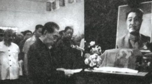 1969年，贺龙元帅含冤离世，可当大家发现幕后真凶时，周总理却说“算了吧”，这个