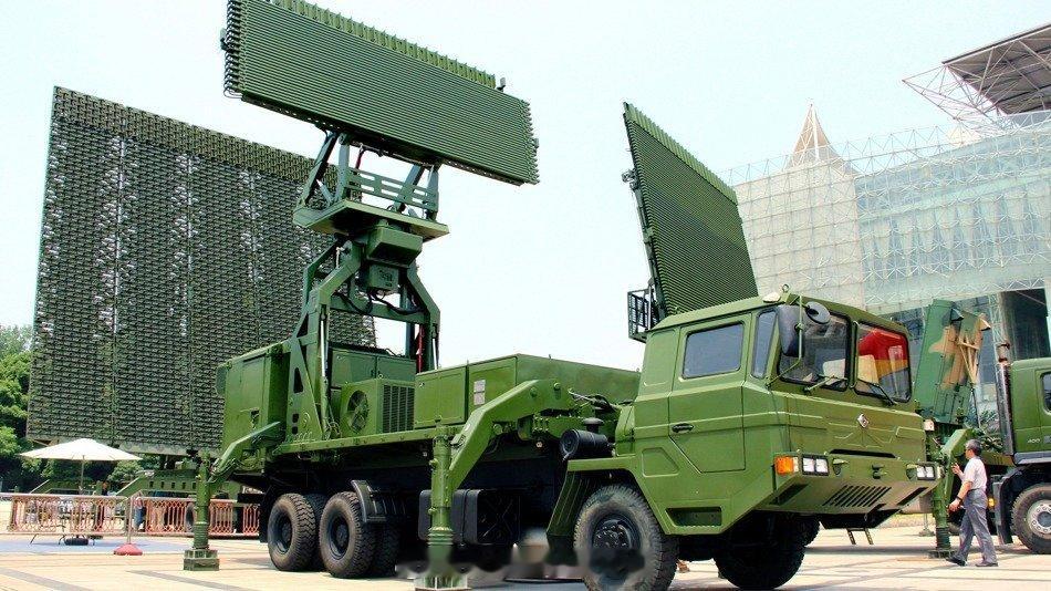 巴基斯坦部署的我国外贸YLC-18A“狐獴”高机动中程低空三坐标雷达，该雷达采用