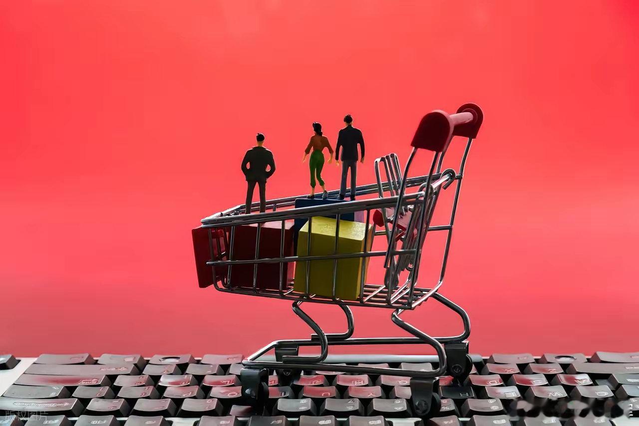 中国四大电商，阿里、京东、拼多多、抖音。阿里和京东都在发展外卖业务，主要是后面的