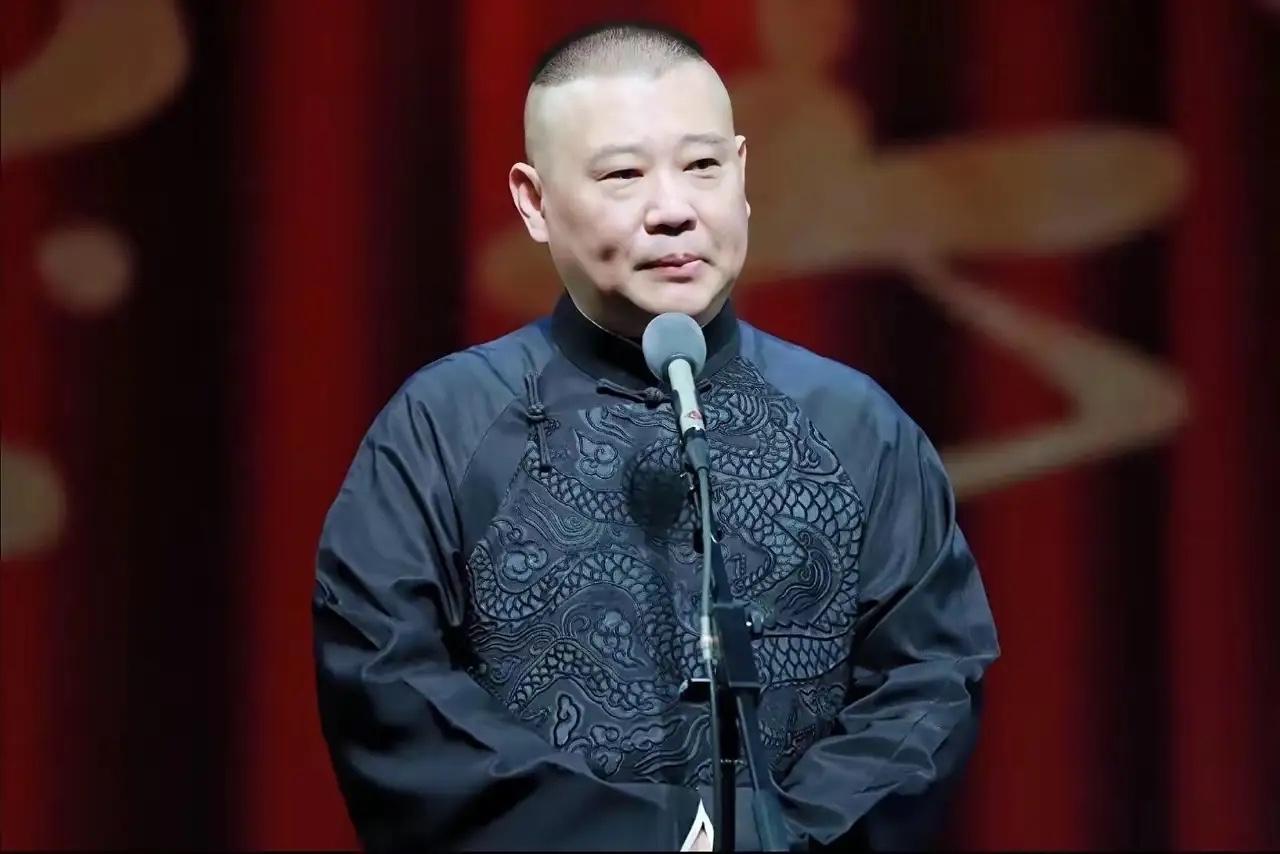 第一，郭德纲的横空出世让更多相声同行无法立足摆烂和躺平，也让很多相声同行无法通过