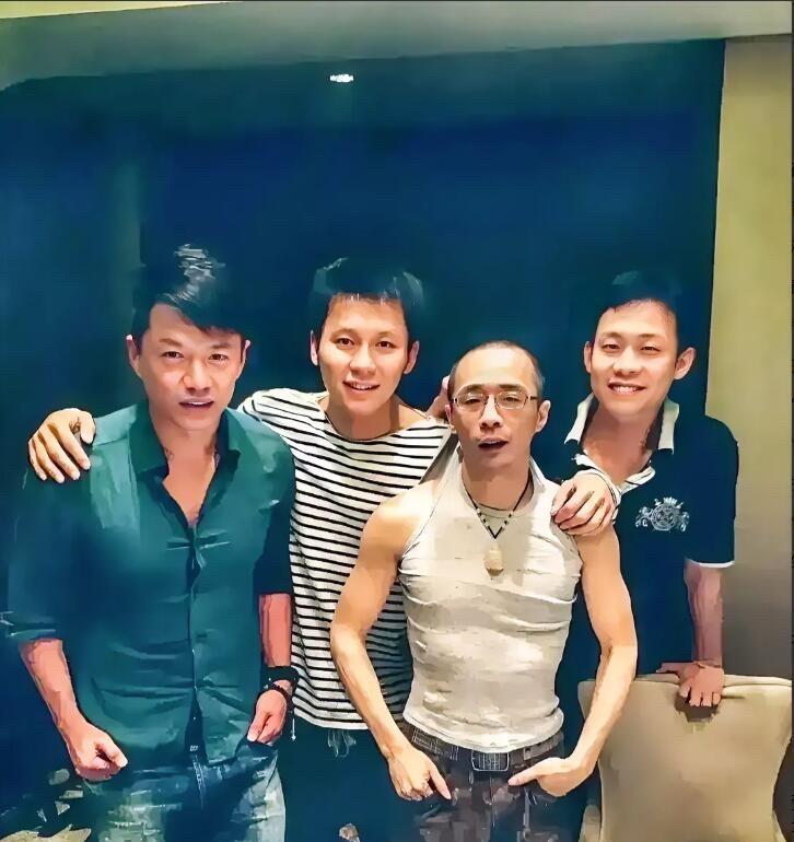 估计没有一个人会想到，当初这几位里面，长相最丑的张译居然成为了影帝，拿奖无数。我