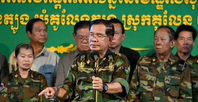 为什么泰国能把柬埔寨摁在地上打？只因为柬埔寨的财富几乎全部被洪森家族掌控，目前柬