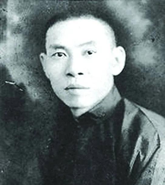 哇哈哈在某猫旗舰店改名了，想必又是一场新“宫斗，就像那年杜月笙要成亲了，他给用蛤