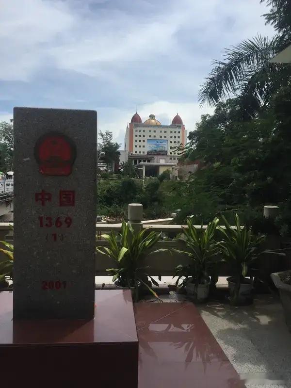 苏林助理称希望越南也有复兴号苏林乘高铁赴广西，为何特意走这条线？4月16日苏林从